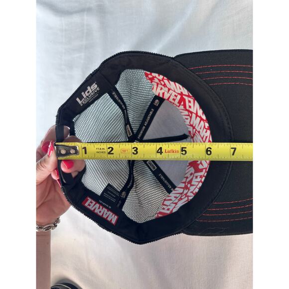 NWT Marvel Deadpool Retro A Frame Trucker Adjustable Snapback Hat Black & Red - Picture 6 of 7